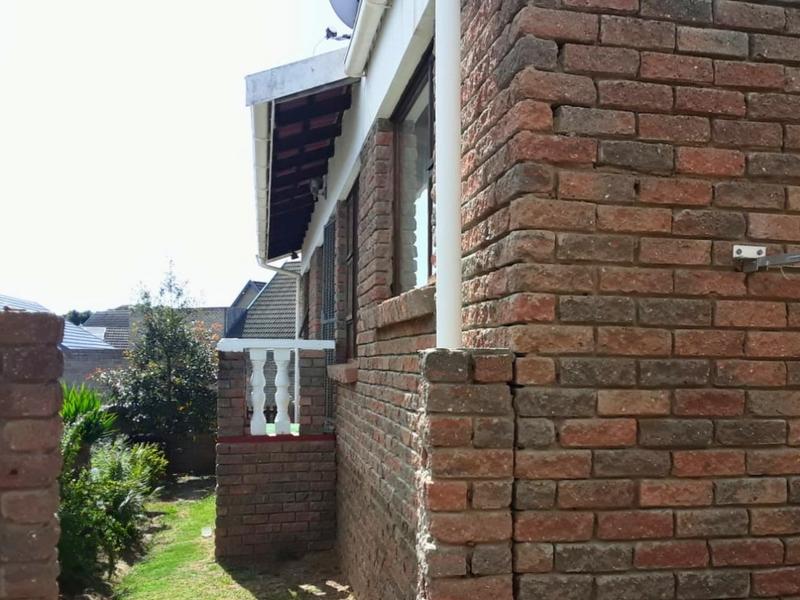 3 Bedroom Property for Sale in Heiderand Western Cape
